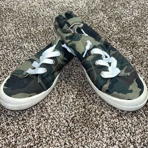 Camo slip-on shoes